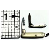 2 miniture pocket knives