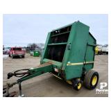 John Deere 530 Round Baler