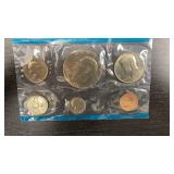 Mint U.S. Uncirculated Coin Set - 1975-76