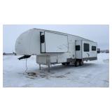 2007 Forest River F305 5th Wheel Travel Trailer
