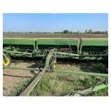 *O/S John Deere 9350 24-Ft Press Drill w/ Carrier