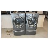 Whirpool Front Load Washer & Dryer Set w/ Pedestal