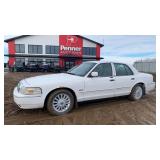 2010 Mercury Grand Marquis LS Sedan V8, 4.6