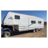 2002 Fleetwood 8275S Prowler Lynx Travel Trailer