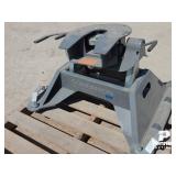B&W 5th Wheel Hitch