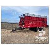 2002 Roda Silage Wagon / Spreader