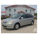 2006 Toyota Sienna Mini-Van V6, 3.3