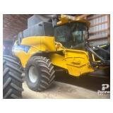 2010 New Holland CX8080 Combine