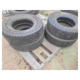 235/85R16 Falken Wildpeak A/T Tire