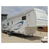 2003 34' Cedar Creek 5th Wheel Travel Trailer T/A
