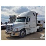 2014 Freightliner Cascadia Truck Tractor T/A
