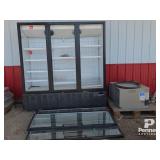 Master-Bilt 3 Sliding Door Display Freezer