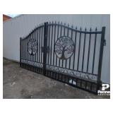 Greatbear Dual Swing Wrought Iron Gate Tree 14'