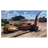 New Holland 900 Forage Harvester w/ Corn Head
