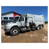 *2017 International 7400 Waste Collection Truck