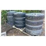 11R22.5 Truck Tractor Drive Tire w/ Aluminum Rims