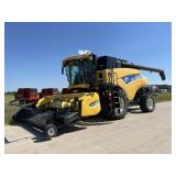 2011 New Holland 9080 RWA Combine w/ Pickup Head