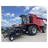 2002 Massey Ferguson 8780XP Combine w/ Pickup Head