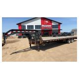 2007 P J Gooseneck 32' Trailer