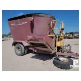 Supreme 900T TMR Feed Mixer / Wagon