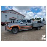 2003 Chevrolet Silverado 3500 Pickup 4WD V8, 6.6 T