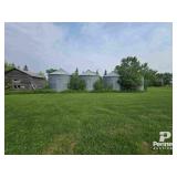 *O/S (4) 1350 Bushel Rosco Grain Bins