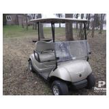 *O/S Yamaha Gas Powered Golf Cart