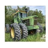 John Deere 7520 4WD Tractor