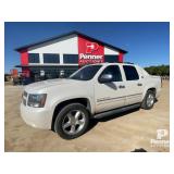 2013 Chevrolet Avalanche LTZ 4x4 Pickup V8, 5.3