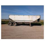 *O/S 1999 Doepker 31' Grain Trailer