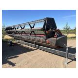 Case IH 1010 25' Rigid Head w/ Trailer
