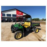 John Deere Gator 825i UTV