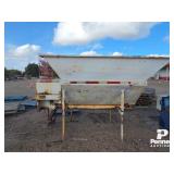 2 yard London L200G Salt / Sand Attachment