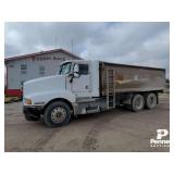 2000 Kenworth T-600 Grain Truck