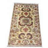VINTAGE TURKISH OUSHAK RUG 5 ft