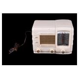 French Jickey Radio Model 52 w/ Vaccum Tubes