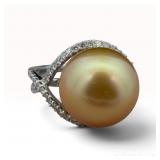 18k White Gold South Sea Pearl and Diamond Ring