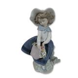 Lladro Pretty Pickings Figurine 5222