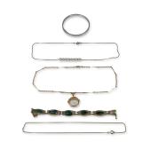 5pc Assortment of Vintage Jewelry Pieces