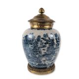 United Wilson Blue Willow Porcelain Jar