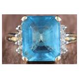 14K YELLOW GOLD TOPAZ & DIAMOND LADIES RING