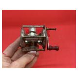 Vintage Unbranded Baitcasting Reel