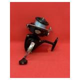 Vintage Intrepid Hi 1940 Spinning Reel