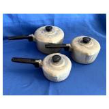 Set of 3 Wagner Magnalite Aluminum Pans