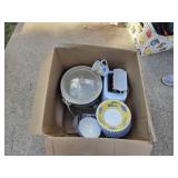 Box Lot of Kitchen Goods
