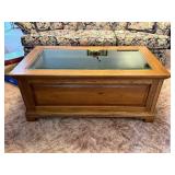 Oak Wood Coffee Table w/Glass Insert Curio Top