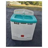 Vintage Child's Play Sink/Dishwasher