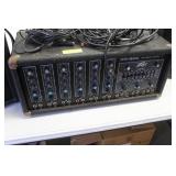 PEAVEY XR 600 MIXER AMP
