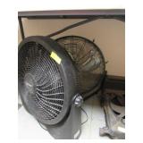 2 FLOOR FANS