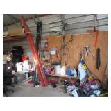 CONTENTS OF RIGHT WALL